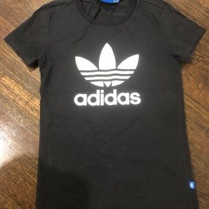 Women’s Adidas tee-shirt
